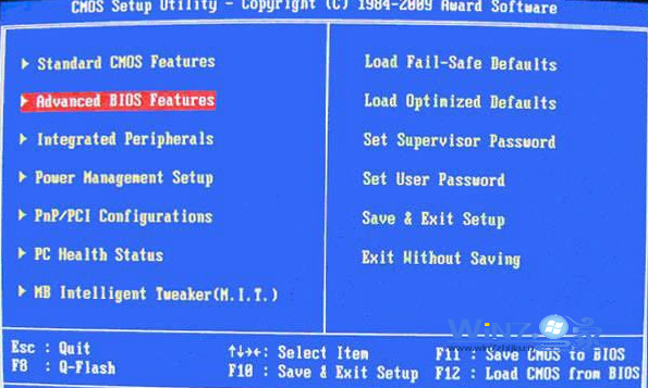 选择“Advanced BIOS Features(高级BIOS设置)”